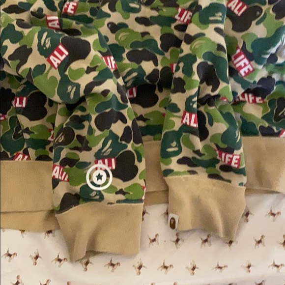 bape jacket - Picture 4 of 5
